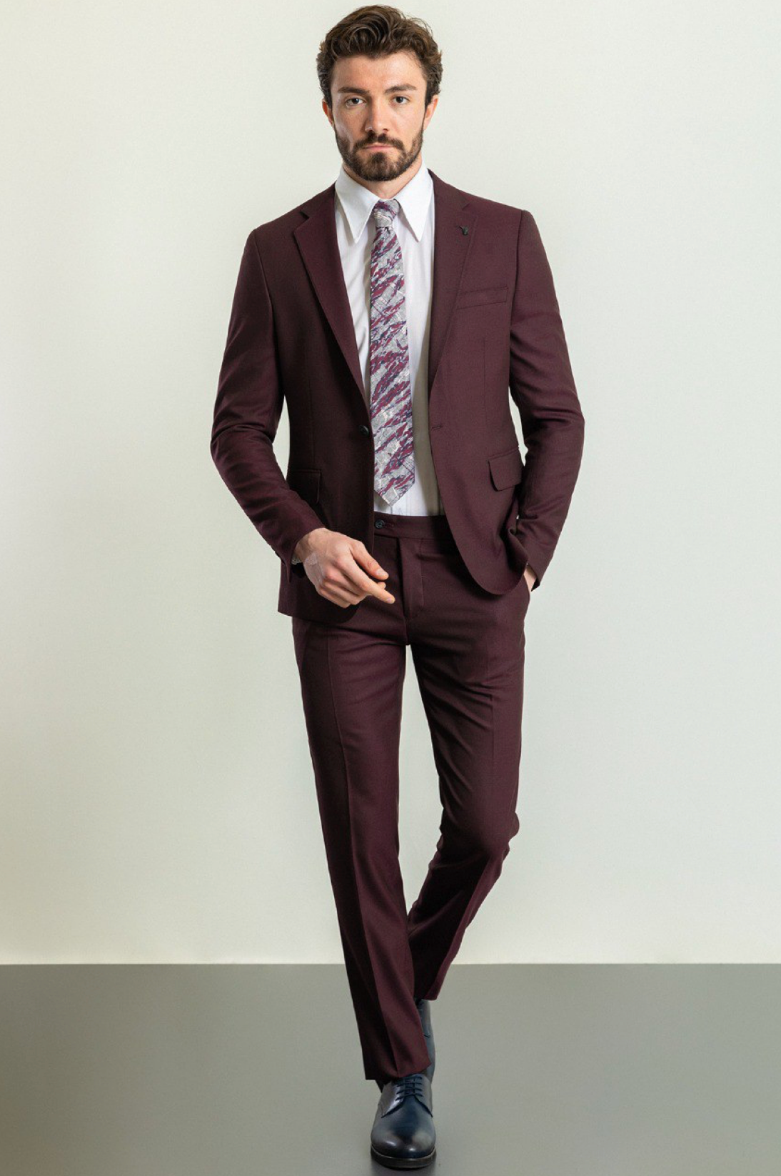 Mazonni Modern Grace SlimFit Suit