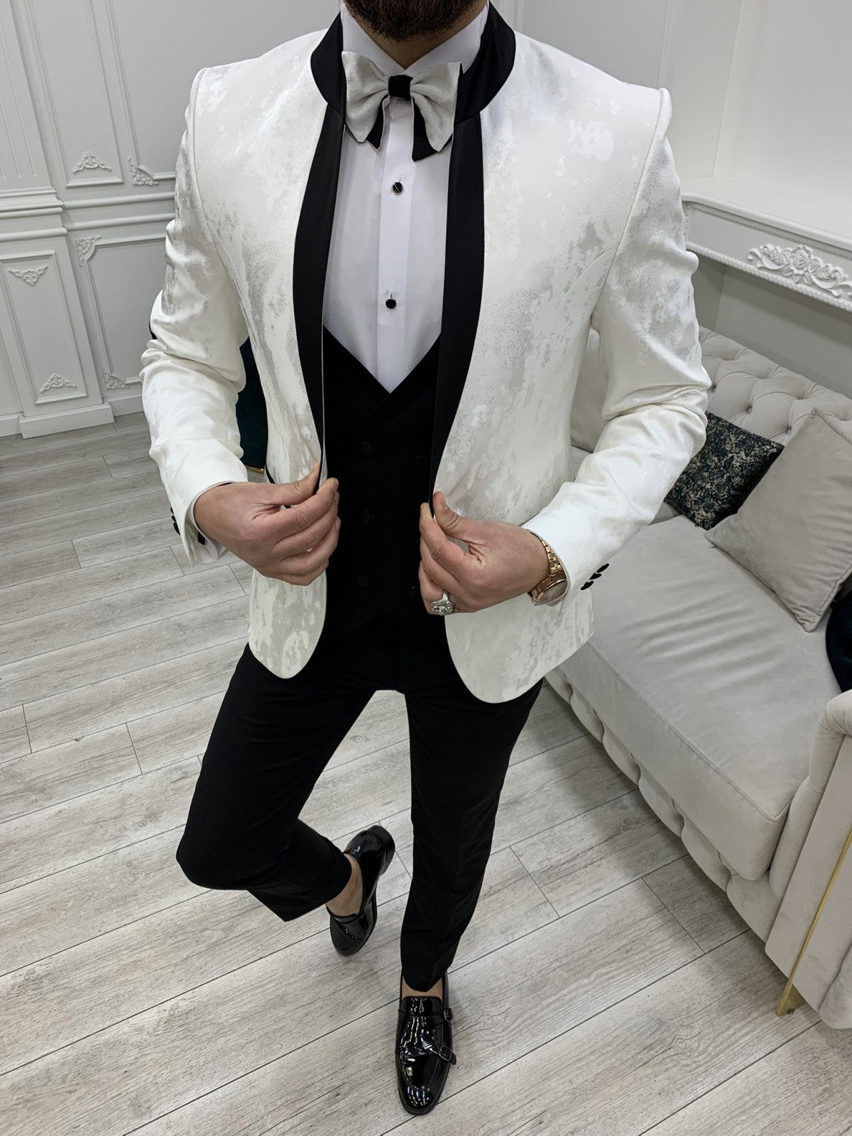 Mazonni Royal White Slim Fit Tuxedo