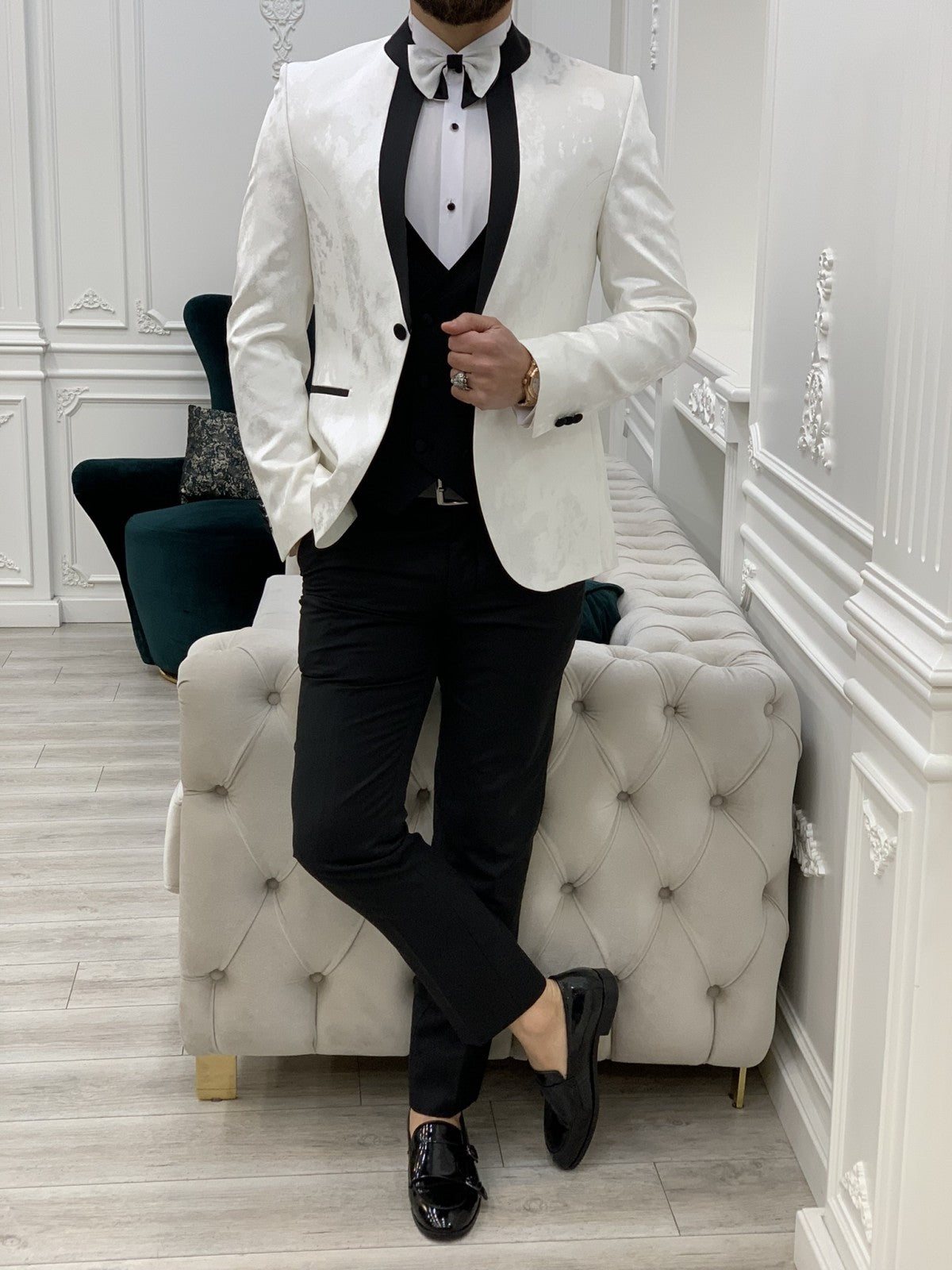 Mazonni Royal White Slim Fit Tuxedo