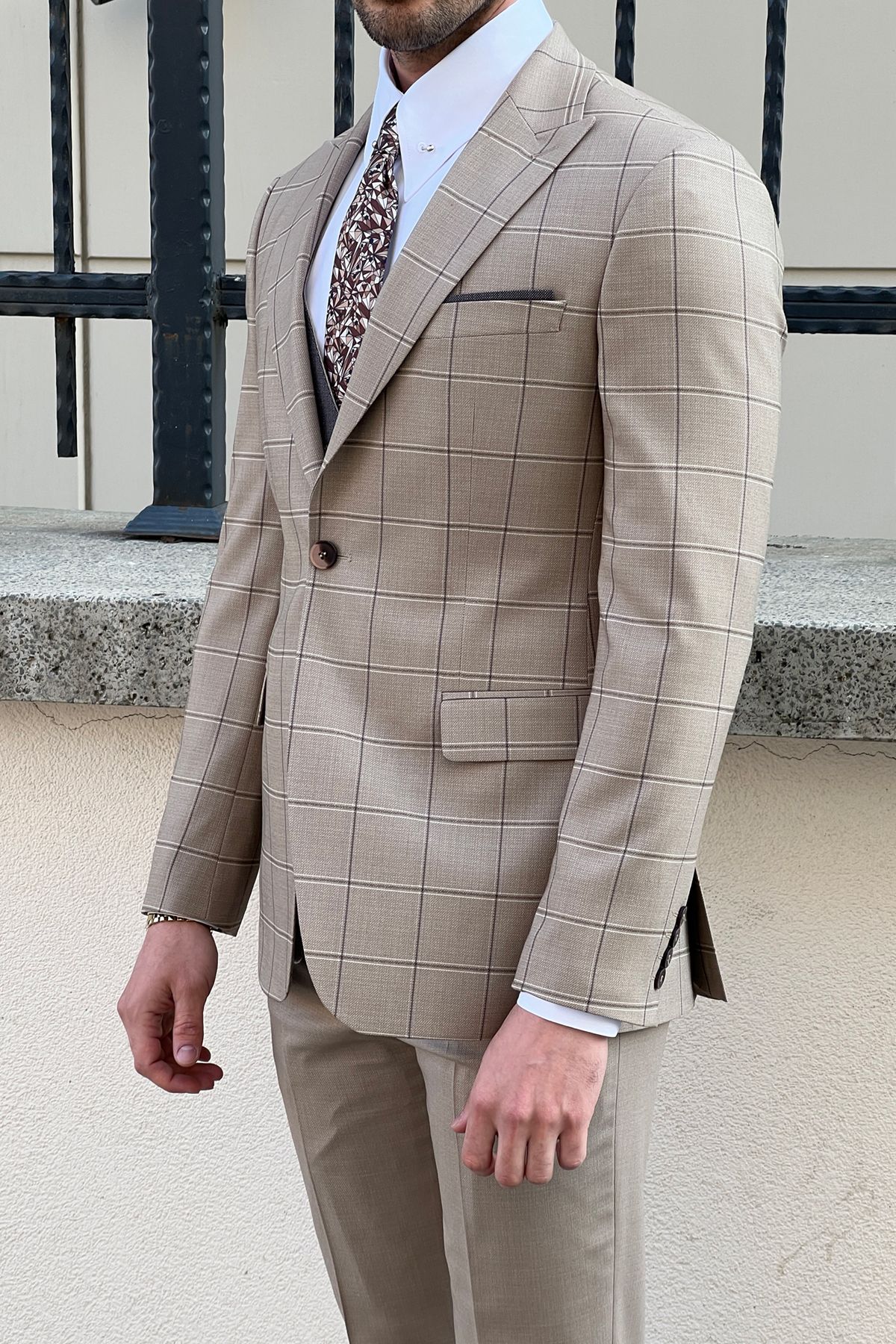 Mazonni Ravenna  Slim Fit Plaid Beige Woolen Combination Suit