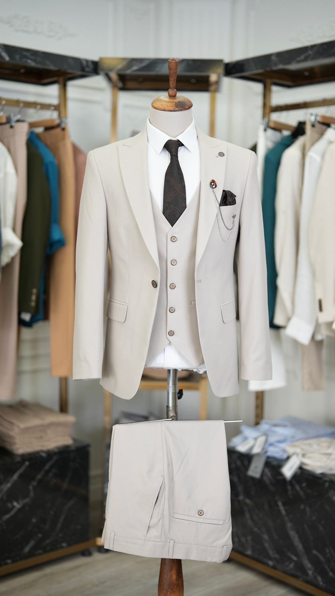 Mazonni Burnley Cream  Slim Fit Suit