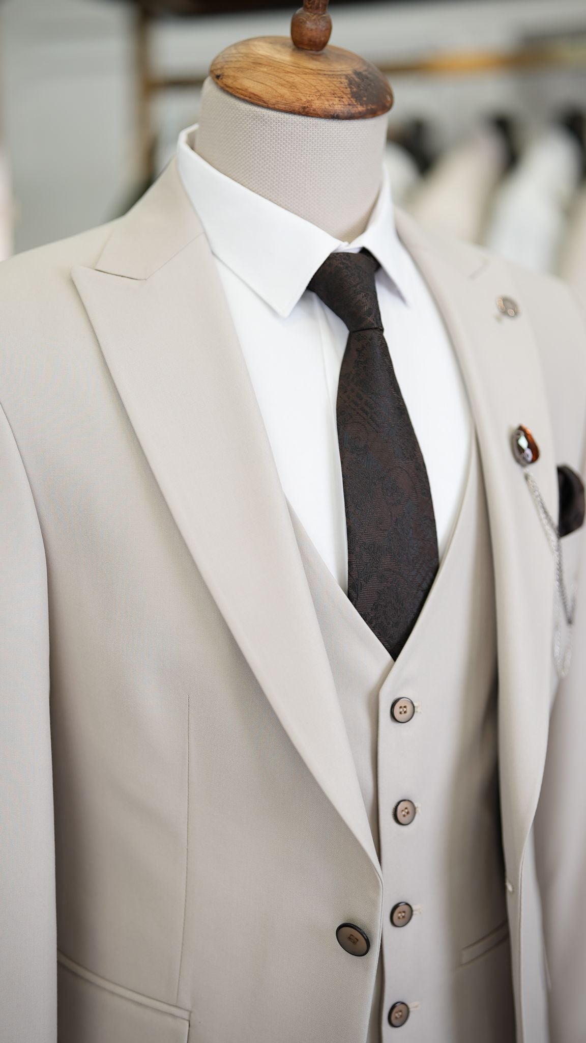 Mazonni Burnley Cream  Slim Fit Suit